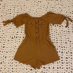 tan off the shoulder Derek Heart romper